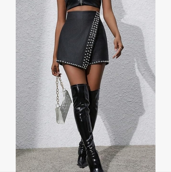 Black Faux Leather Studded Mini Skort - Picture 4 of 13